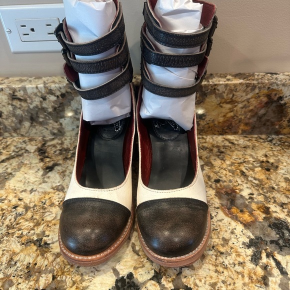 Freebird Bonnie 8 - Picture 3 of 14